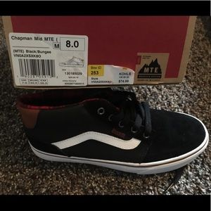 Chapman converse size 8